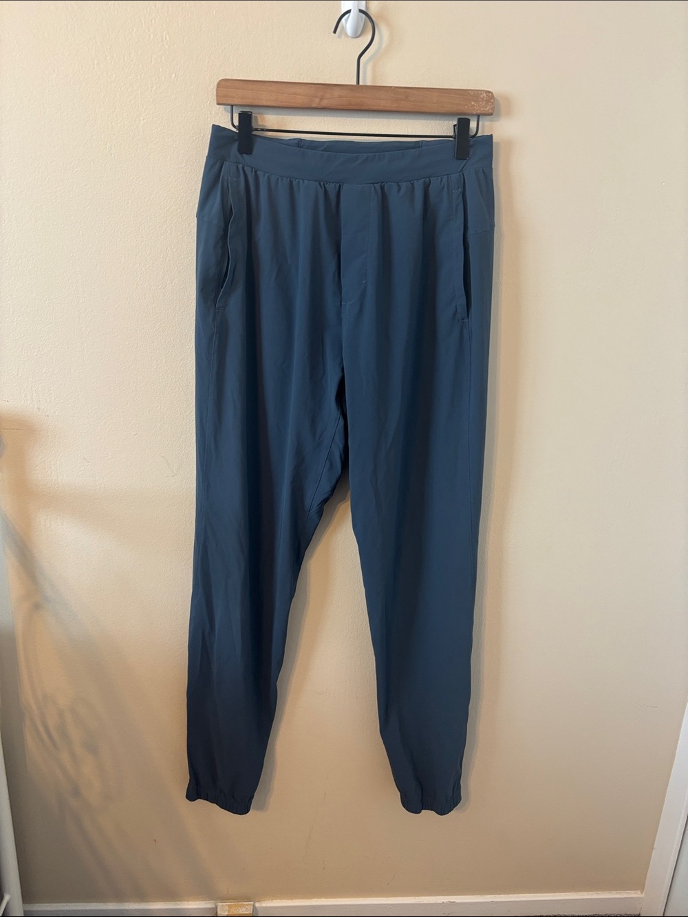 Lululemon Surge Zip Ankle Jogger